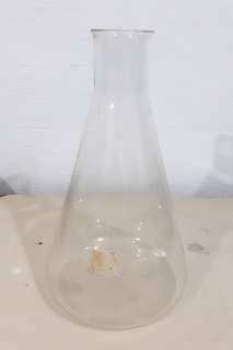 Frasco Erlenmeyer, 2.000 ml