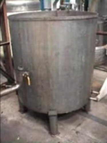 Tanque Em Aço Inox/ Capacidade 660 Ltrs